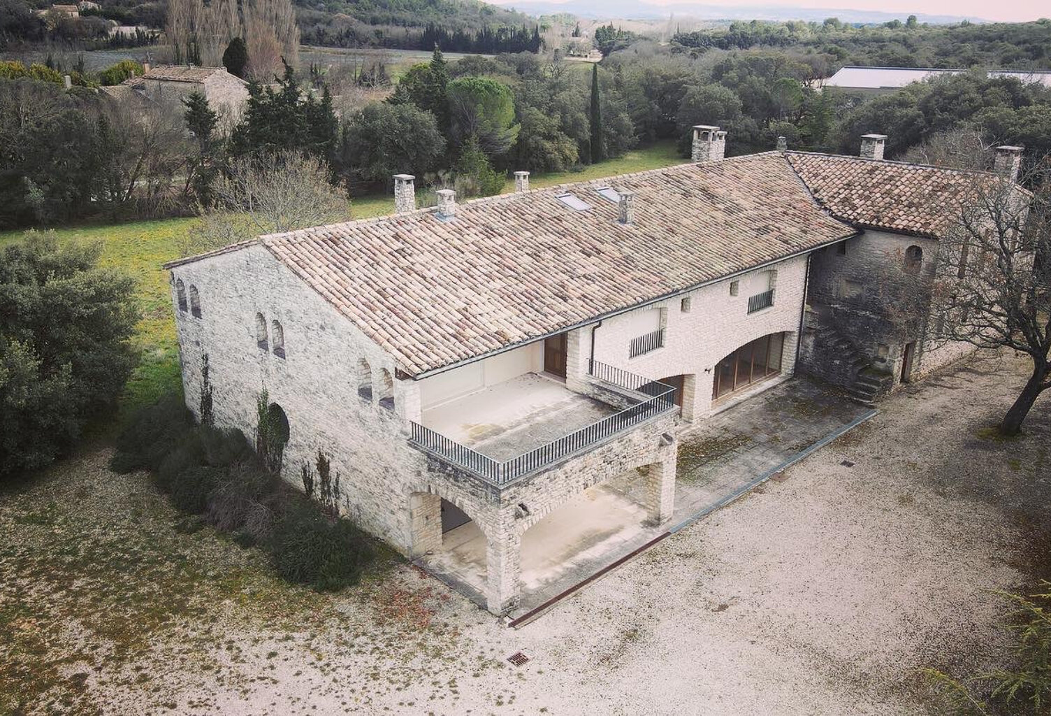 Mas situé à Chamaret (Grignan) — photo 1