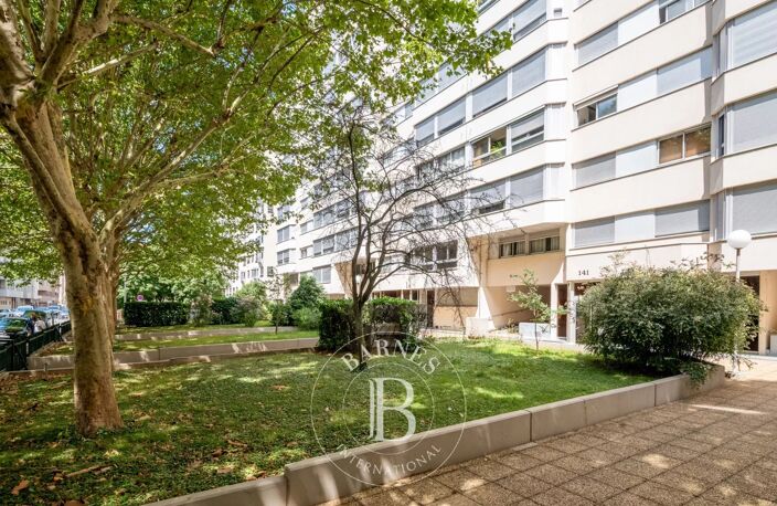 Lyon 6 - Saint-Pothin - Appartement au 10 ème étage de 112,64 m² - 2 chambres poss. 4 - 1 cave — photo 4