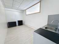 Locaux 134m² + 3 parkings - 2000€ c/comprises — photo 4