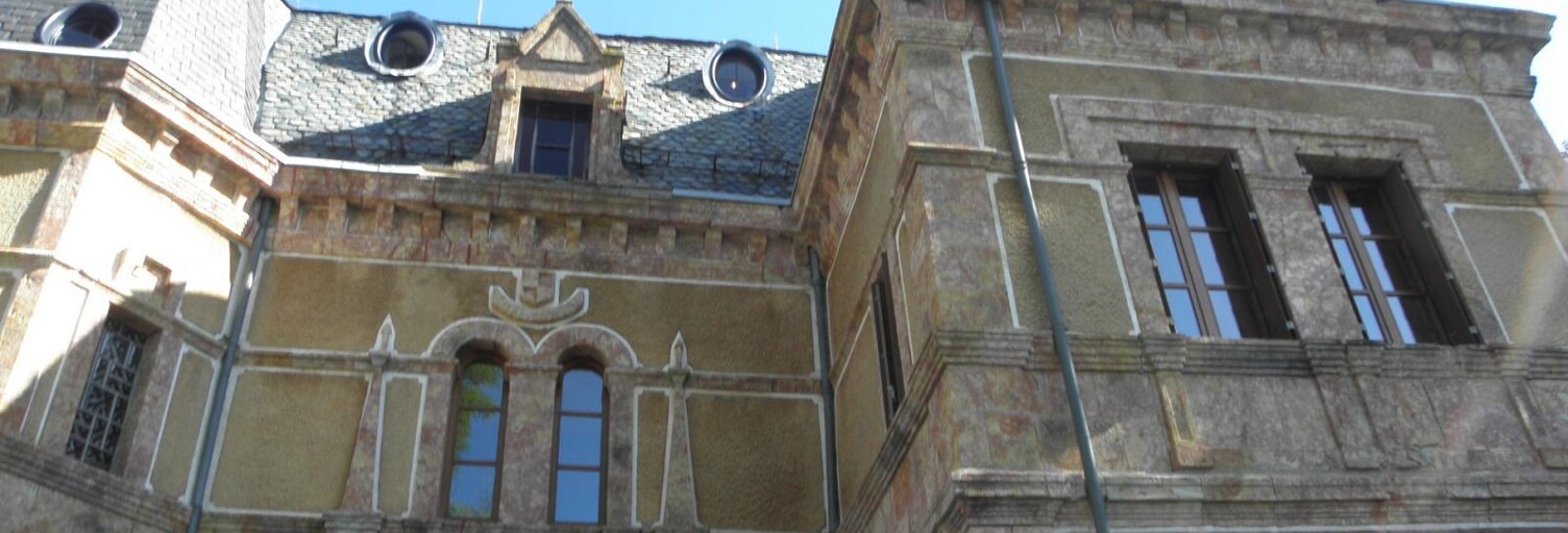 Immeuble 3200 m² en viager Saint-Chély-d'Aubrac (12470)