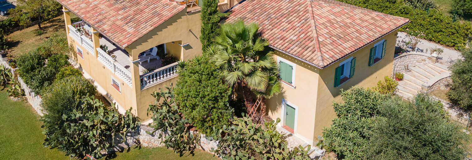 Maison 5 Pièces 215 m² à vendre à Gattières (06510)