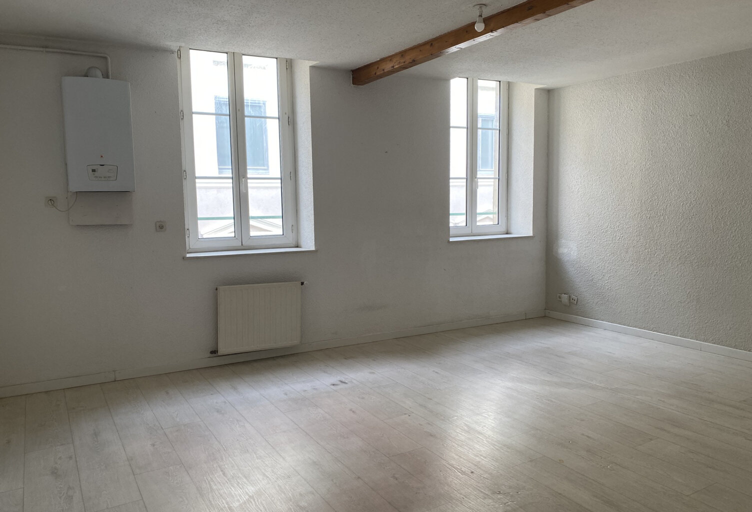 Appartement 3 pièces de 75,73 m2 17 Rue pêcherie 26100 ROMANS SUR ISERE — photo 1