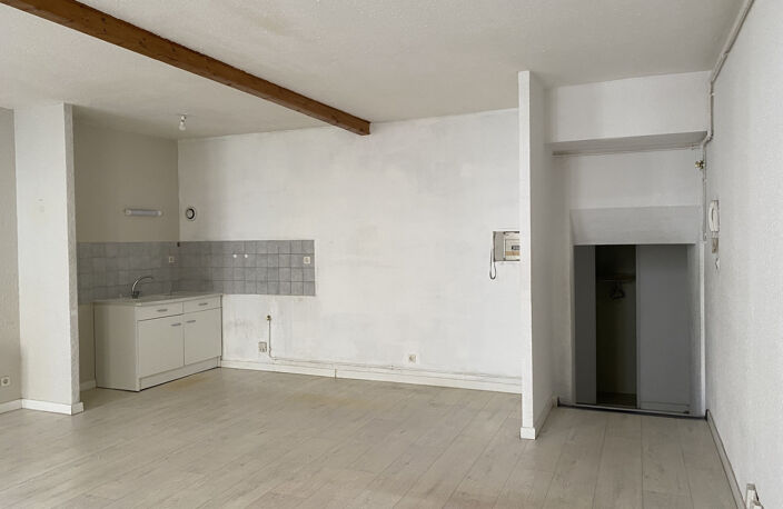 Appartement 3 pièces de 75,73 m2 17 Rue pêcherie 26100 ROMANS SUR ISERE — photo 4