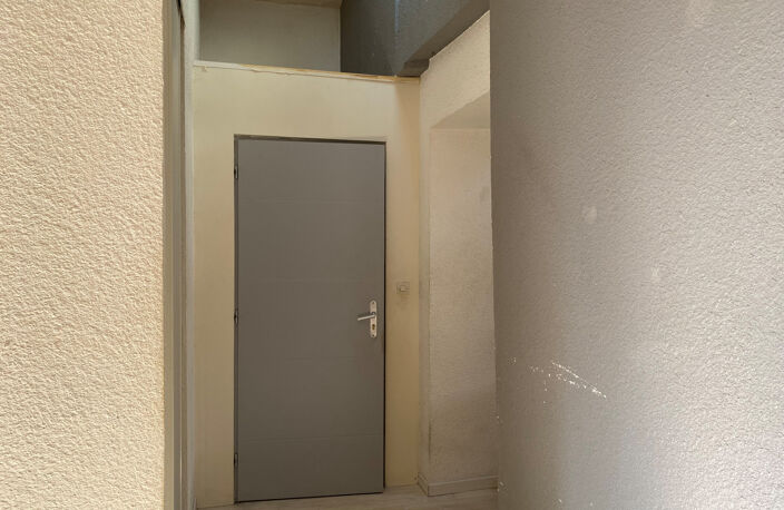 Appartement 3 pièces de 74,09 m2 17 Rue pêcherie 26100 ROMANS SUR ISERE — photo 3
