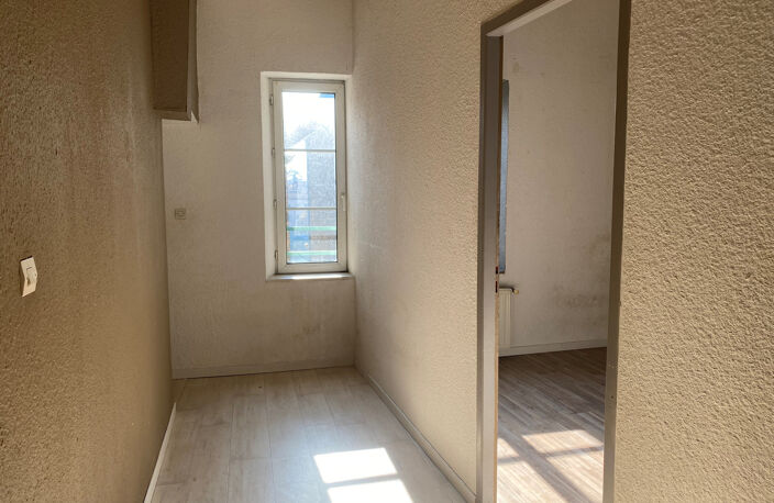 Appartement 3 pièces de 74,09 m2 17 Rue pêcherie 26100 ROMANS SUR ISERE — photo 4