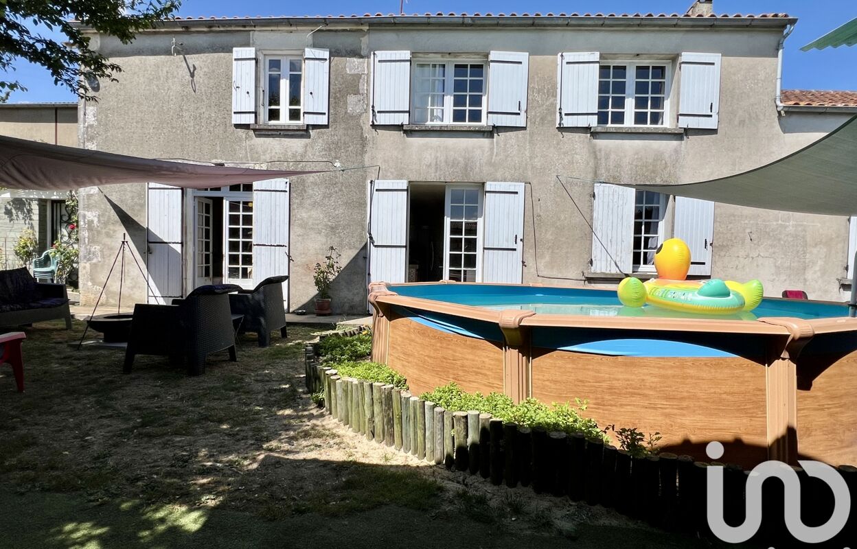 maison 5 pièces 220 m2 à vendre à Virson (17290)