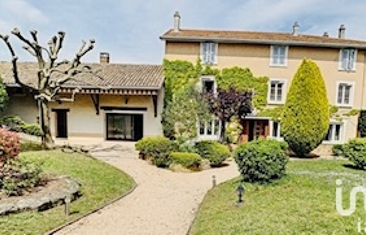 maison 7 pièces 204 m2 à vendre à Villefranche-sur-Saône (69400)