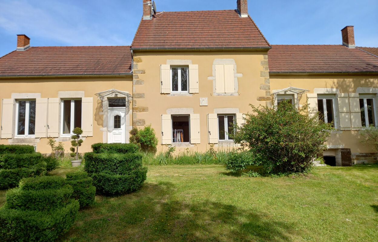 maison 5 pièces 190 m2 à vendre à Arnay-le-Duc (21230)