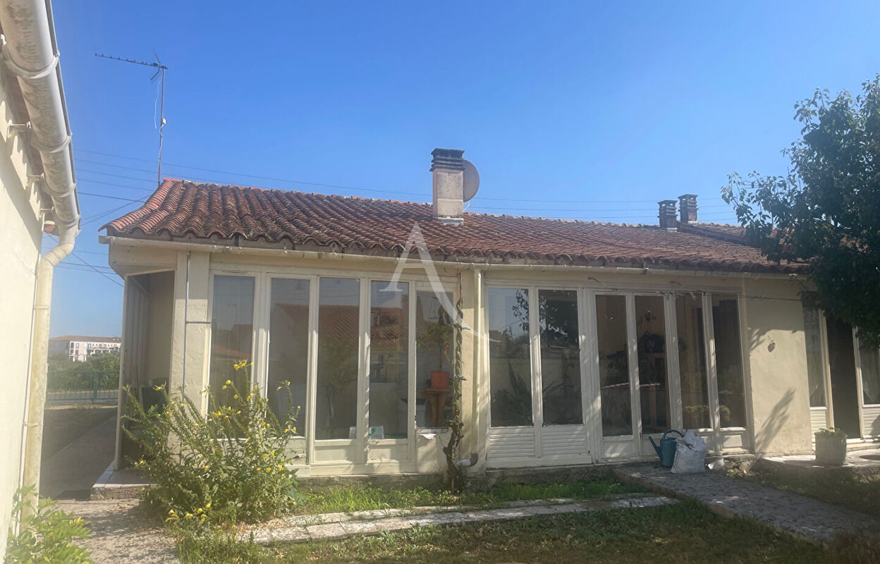 maison 4 pièces 94 m2 à vendre à Rochefort (17300)