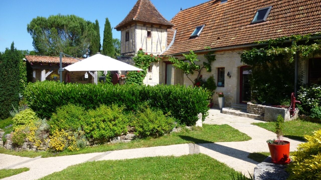 maison 9 pièces 315 m2 à vendre à Figeac (46100)