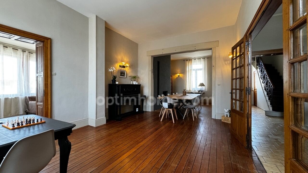 maison 9 pièces 206 m2 à vendre à La Capelle (02260)