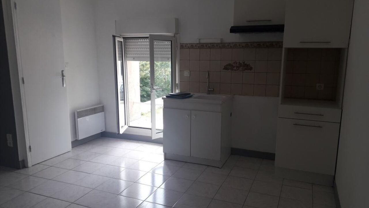 appartement 2 pièces 26 m2 à louer à Saintes (17100)