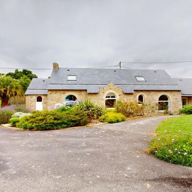 Maison 9 pièces 810000 €