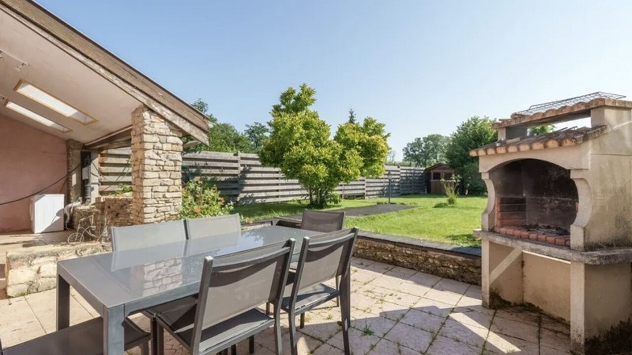 maison 5 pièces 147 m2 à vendre à Mirecourt (88500)