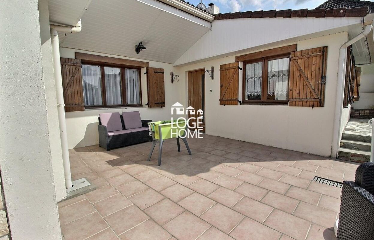 maison 5 pièces 132 m2 à vendre à Bauvin (59221)