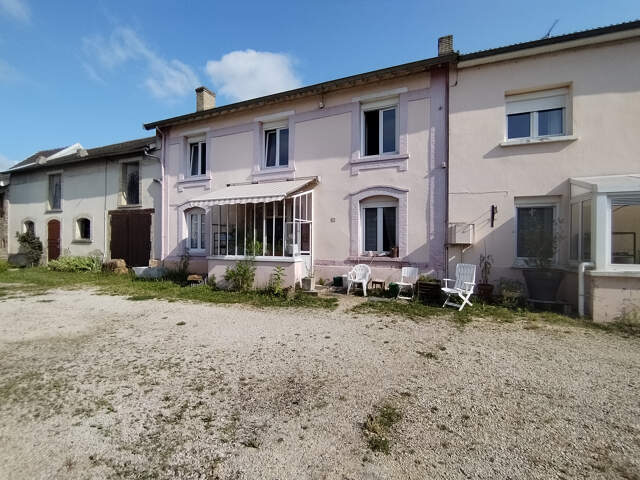 Ensemble immobilier au coeur des vignes — photo du bien