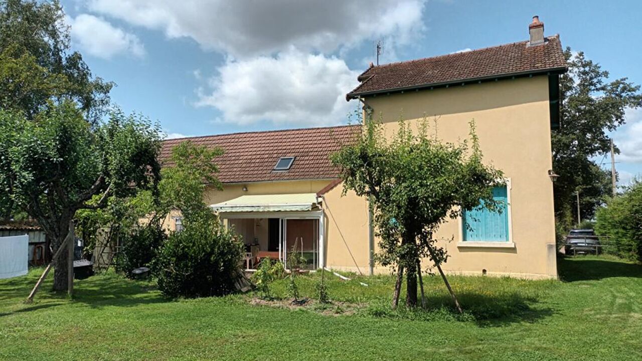 maison 6 pièces 140 m2 à vendre à Vitry-en-Charollais (71600)