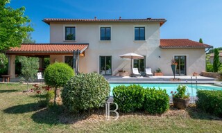 Maison 7 Pièces 207 m² à vendre à Cogny (69640)