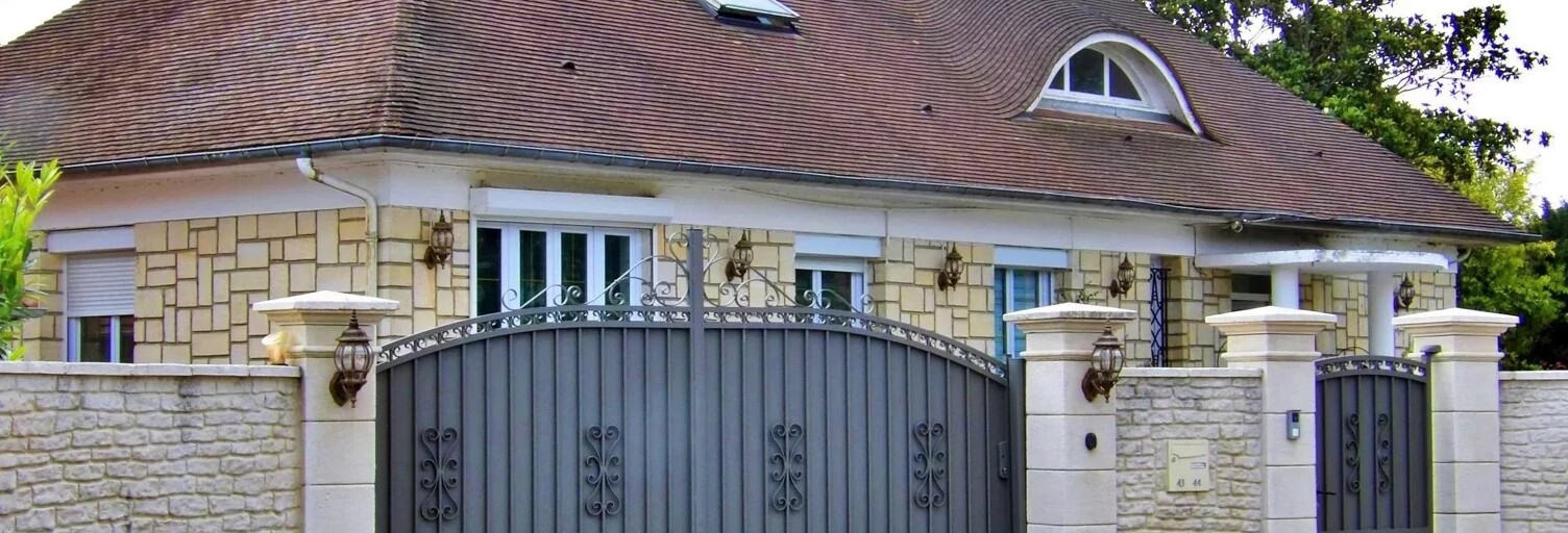 Maison 8 Pièces 220 m² à vendre à Anet (28260)