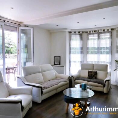 Maison 8 pièces 499000 €