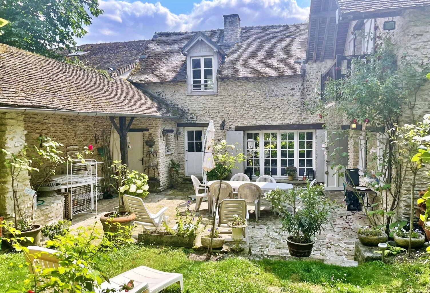 A VENDRE - MAISON - BERCHERES SUR VESGRE - 220 m² — photo 1