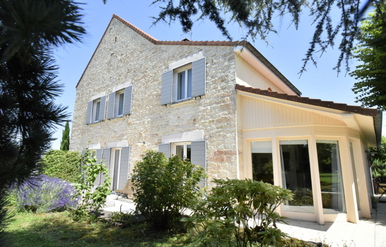 maison 8 pièces 300 m2 à vendre à Givry (71640)