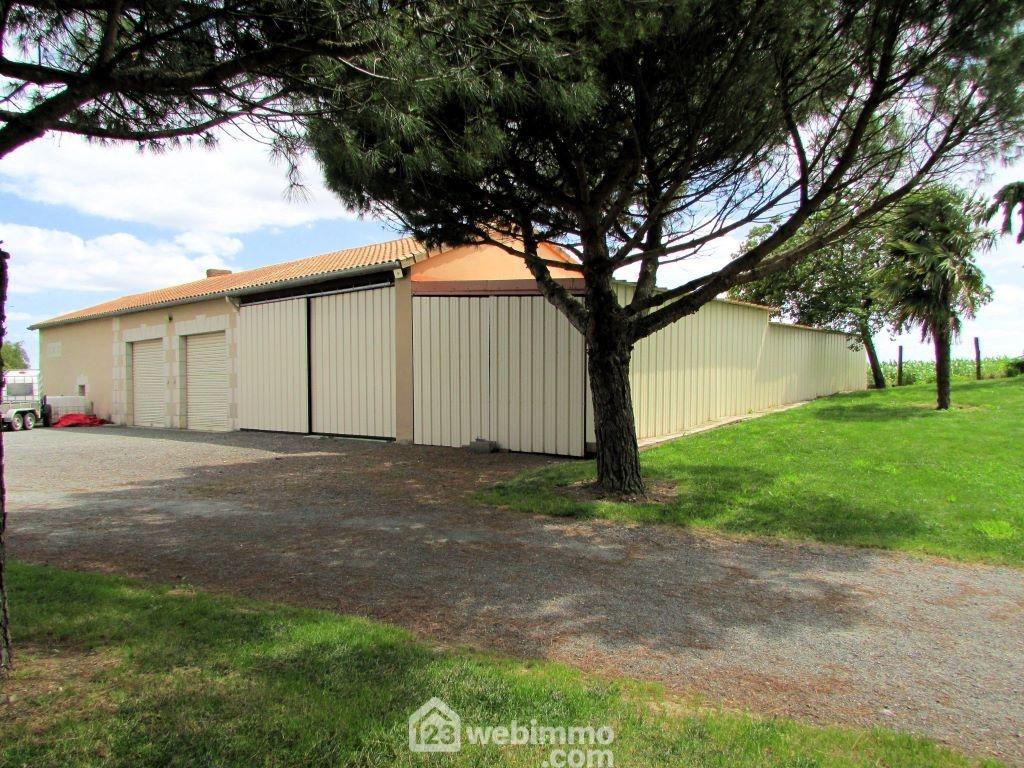 Photo Longère - 245m² - Mirebeau image 3/4
