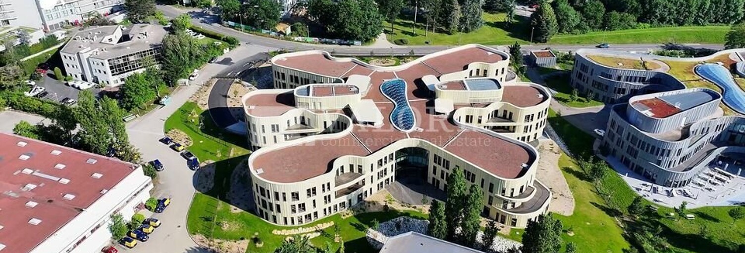 Bureau  6391 m² à louer à Limonest (69760)