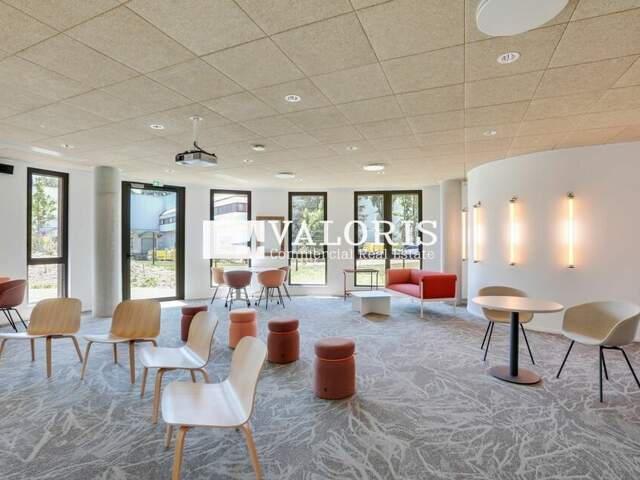 BUREAUX à LOUER — photo du bien