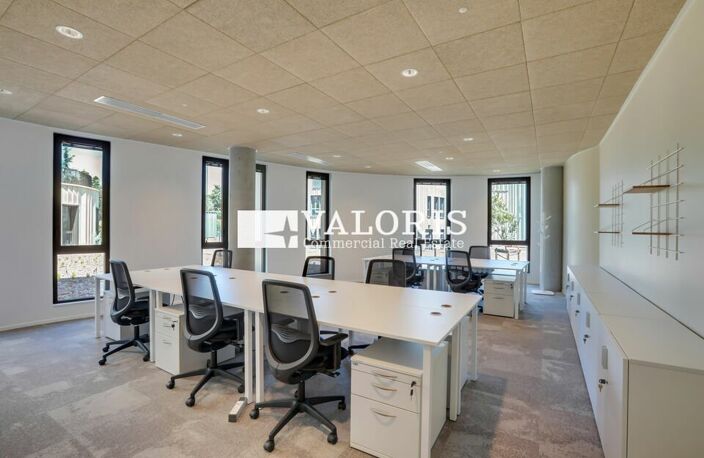BUREAUX à LOUER — photo 3