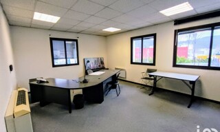 Bureau  24 m² à louer à Saint-Martin-d'Hères (38400)