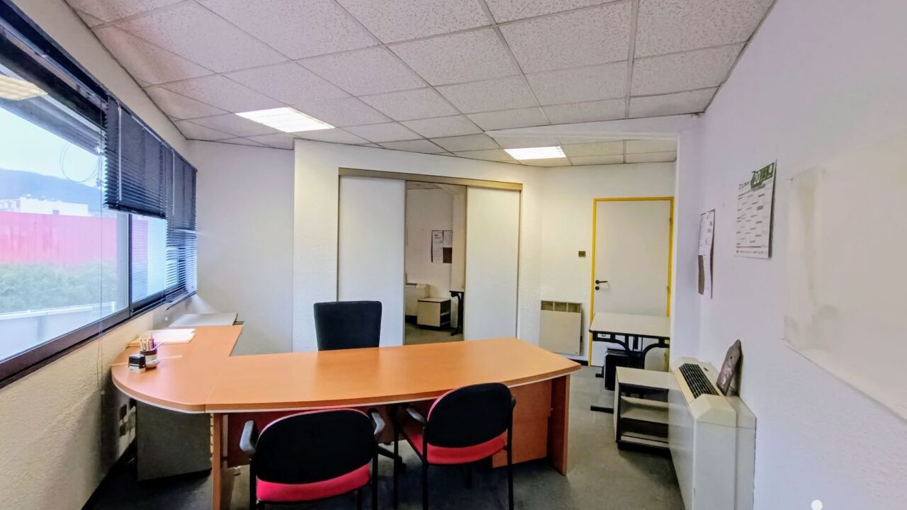 bureau  pièces 21 m2 à louer à Saint-Martin-d'Hères (38400)