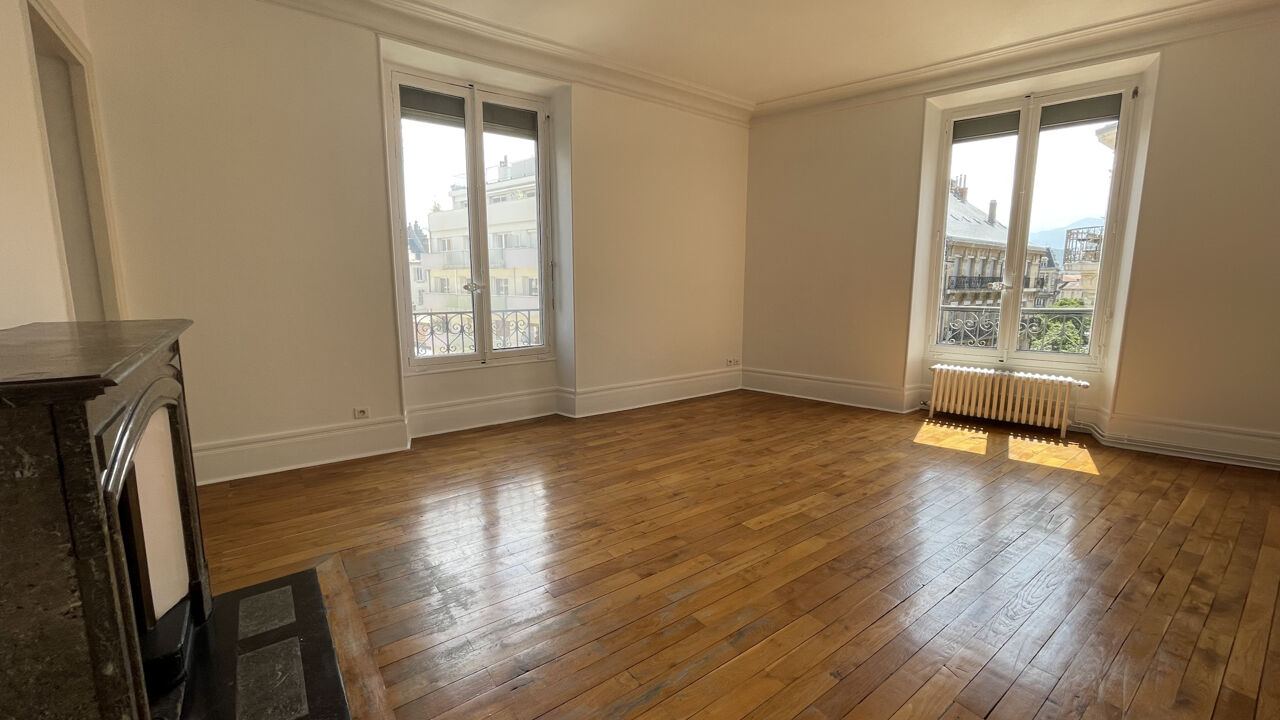 appartement 5 pièces 118 m2 à louer à Grenoble (38000)