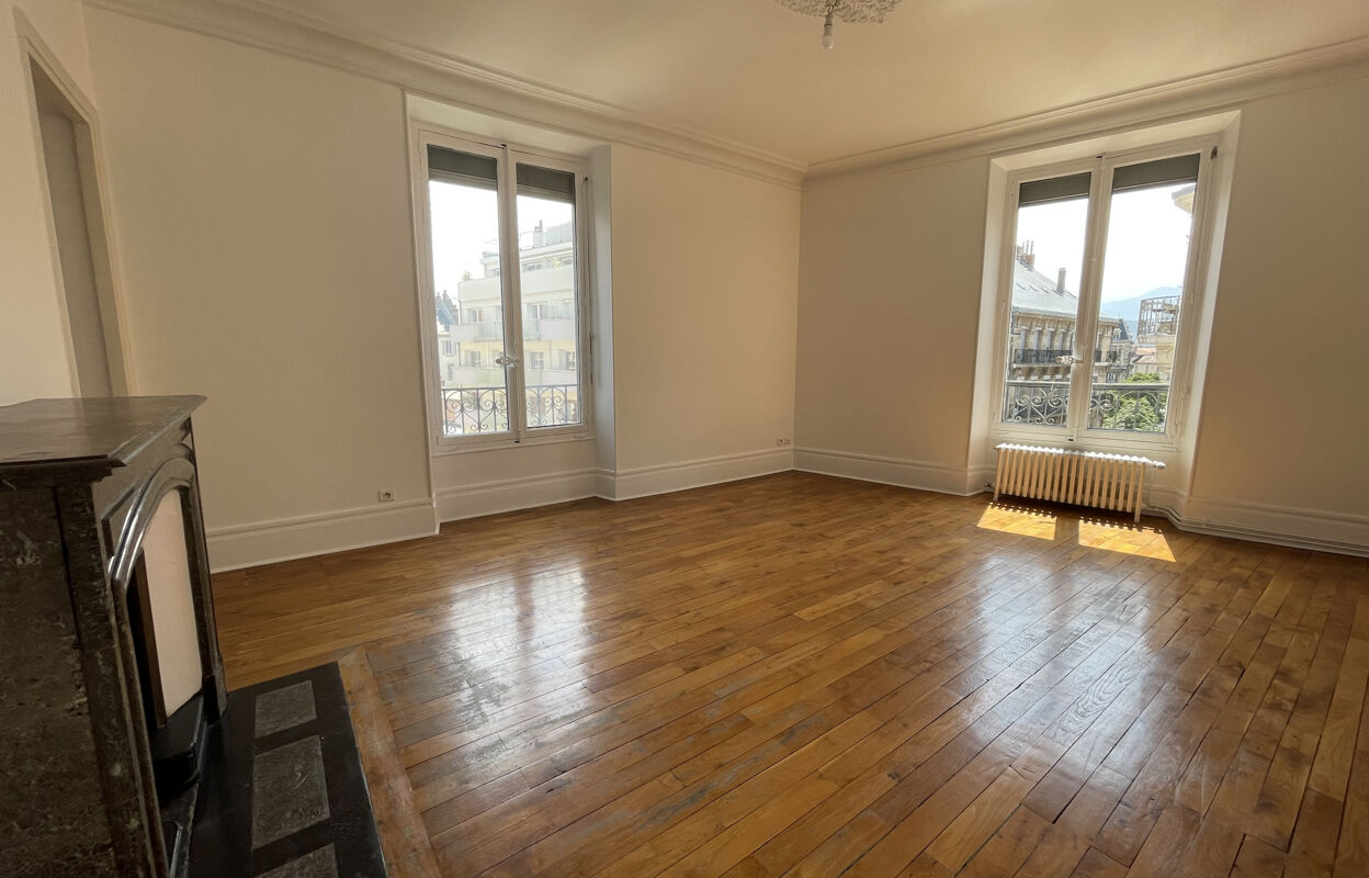 appartement 5 pièces 118 m2 à louer à Grenoble (38000)