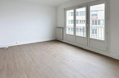 location appartement 900 € CC /mois à proximité de Périgny (94520)