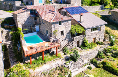 divers  pièces 238 m2 à vendre à Genestelle (07530)