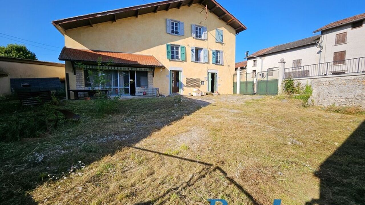 maison 12 pièces 373 m2 à vendre à Montferrat (38620)