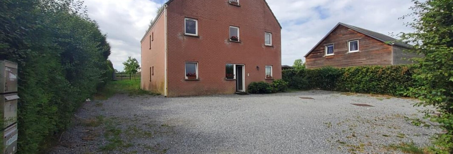 Immeuble  260 m² à vendre à Regniowez (08230)