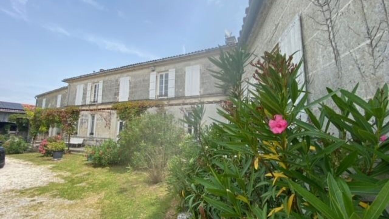 maison 2 pièces 482 m2 à vendre à Gimeux (16130)