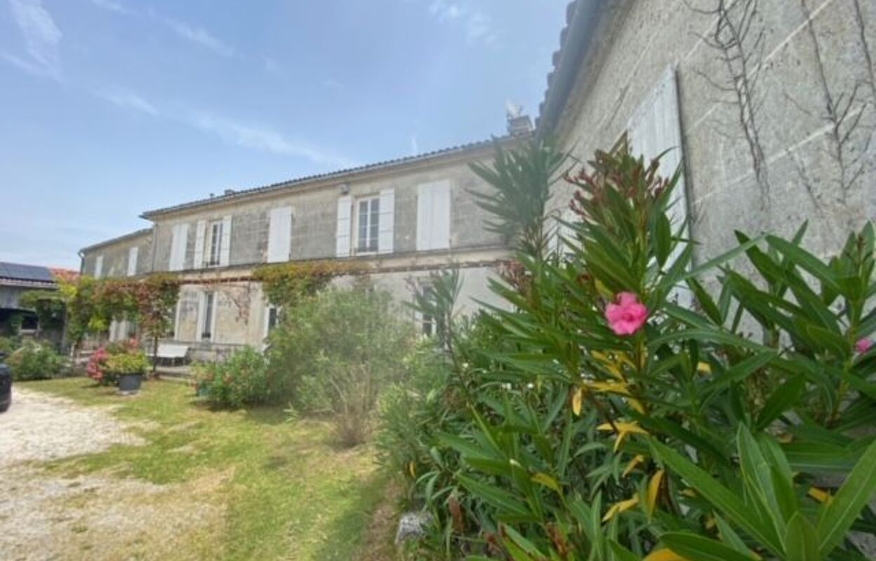 maison 2 pièces 482 m2 à vendre à Gimeux (16130)