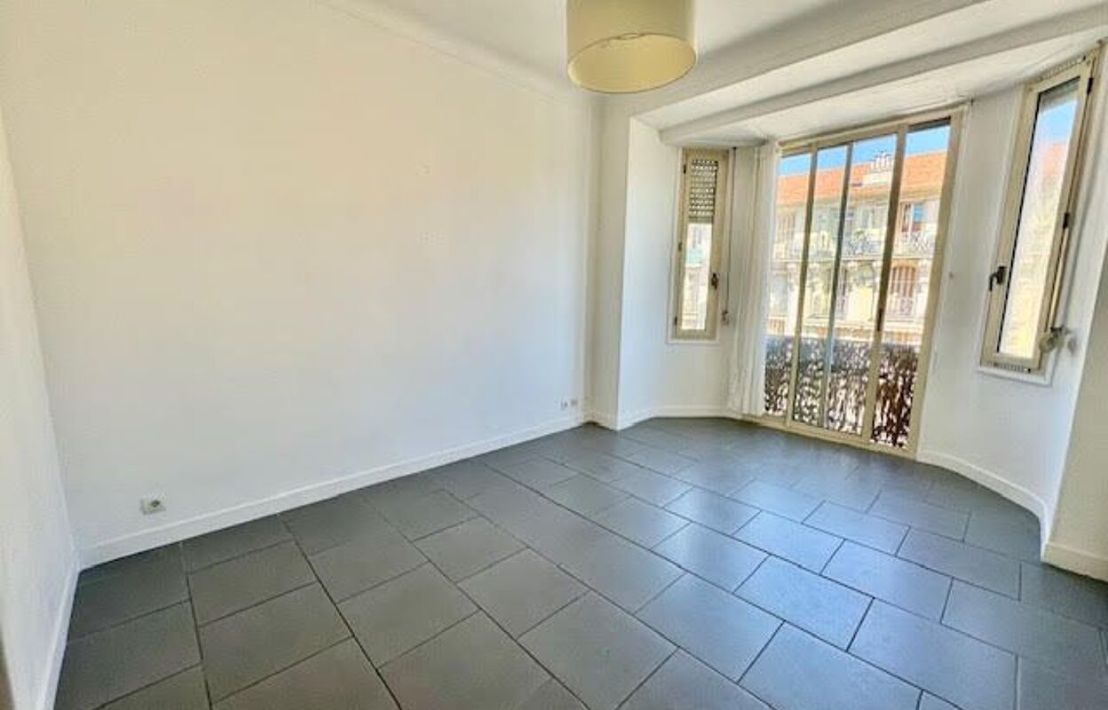 appartement 3 pièces 65 m2 à vendre à Nice (06300)