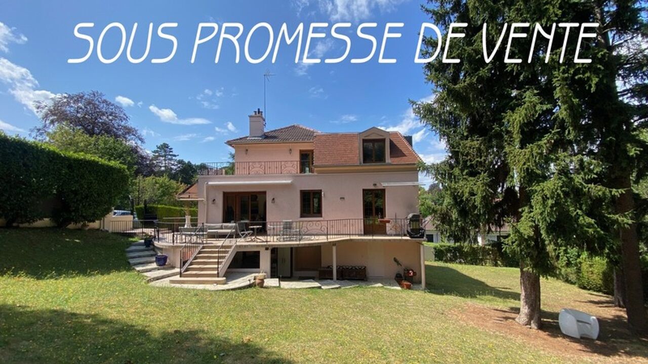 maison 9 pièces 304 m2 à vendre à Le Pecq (78230)