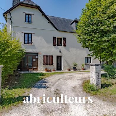 Maison 7 pièces 357 m²