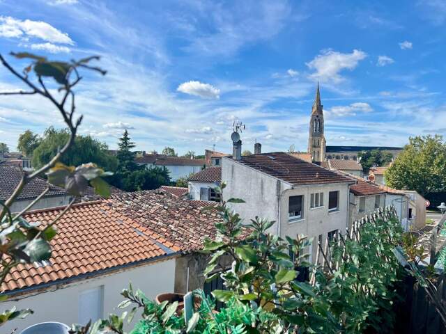 Appartement À Louer — photo du bien