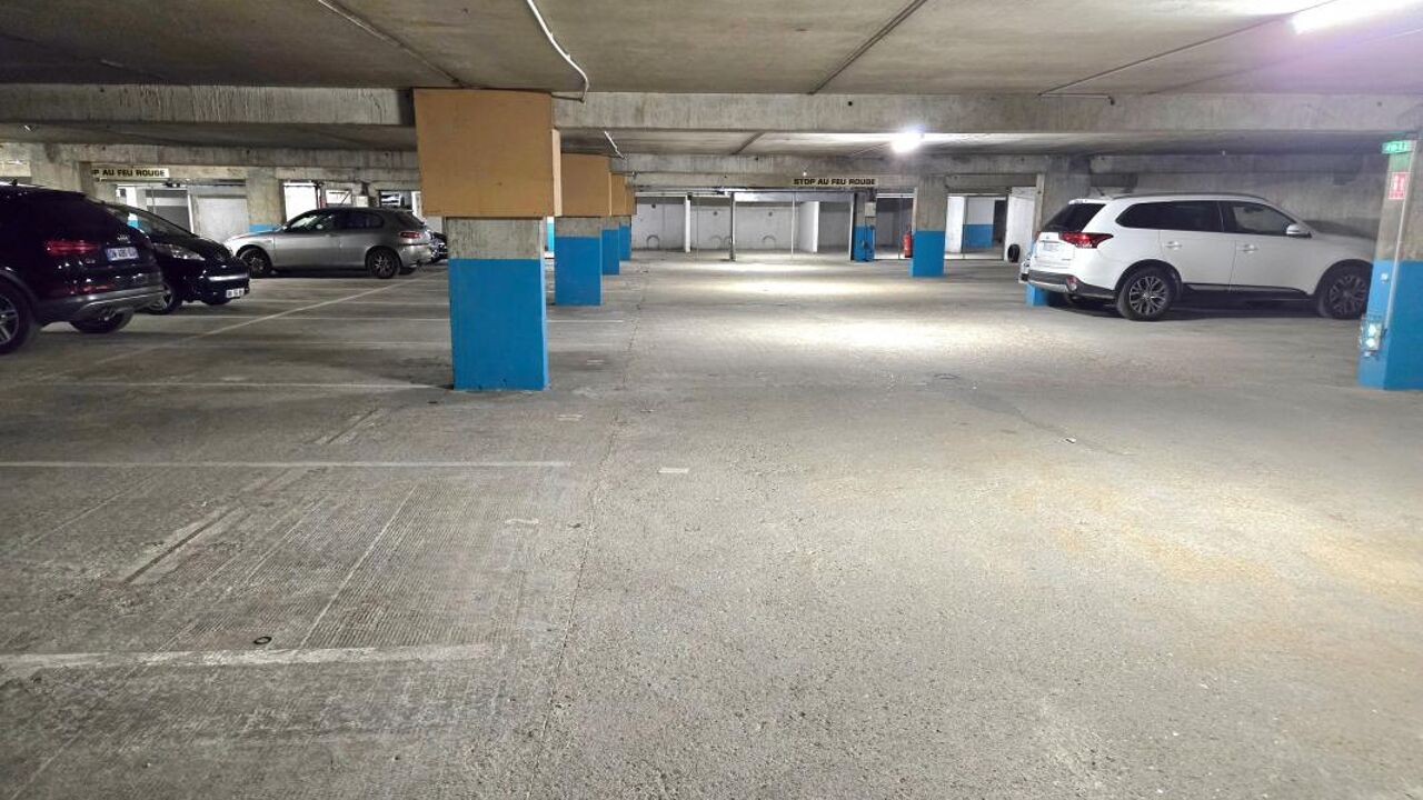 garage  pièces 12 m2 à vendre à Orléans (45000)