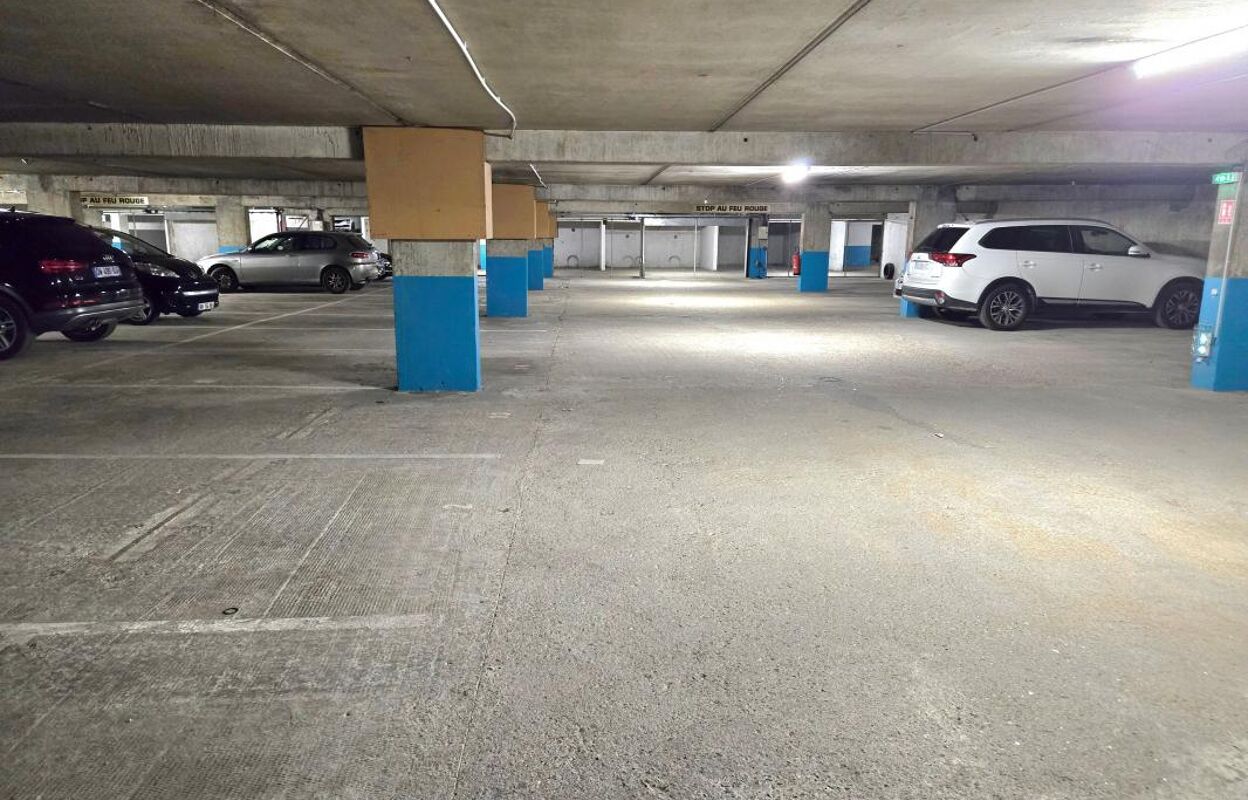 garage  pièces 12 m2 à vendre à Orléans (45000)