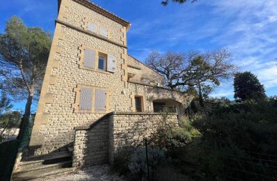 location appartement 780 € CC /mois à proximité de Maillane (13910)