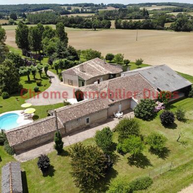 Maison 12 pièces 636840 €