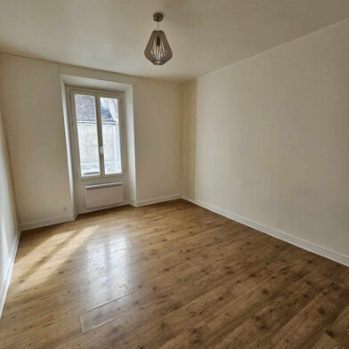 Appartement 3 pièces 84000 €