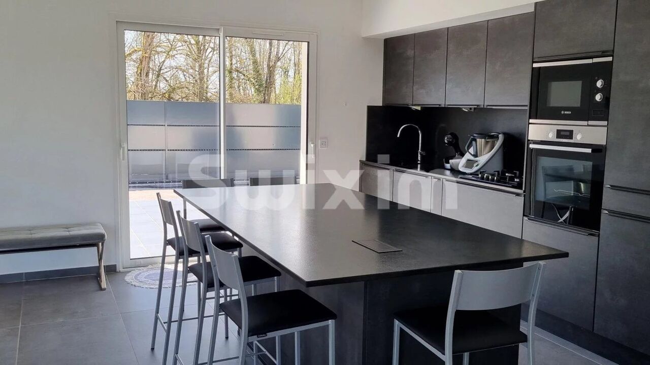 maison 5 pièces 122 m2 à vendre à Lons-le-Saunier (39000)